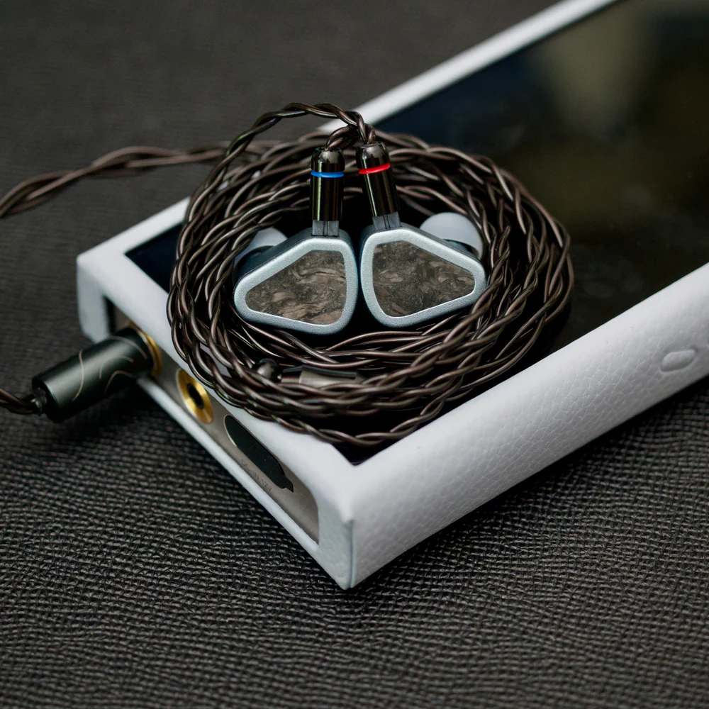 Symphonium Audio Giant